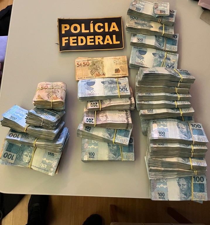 OPERAÇÃO APOLÔNIA - PF mira R$ 40 milhões do Conselho de Odontologia, apreende R$ 300 mil e bloqueia até R$ 57 milhões

