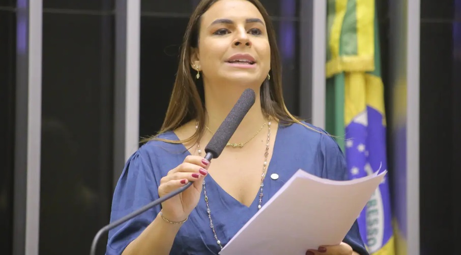 Mariana Carvalho aposta em experiência e articulação para destravar obras em Rondônia