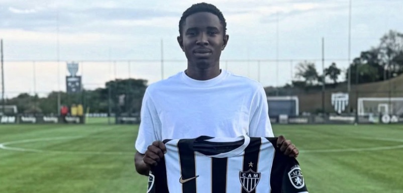 Atlético acerta contratação de Olasunkanmi Abass, meia nigeriano
