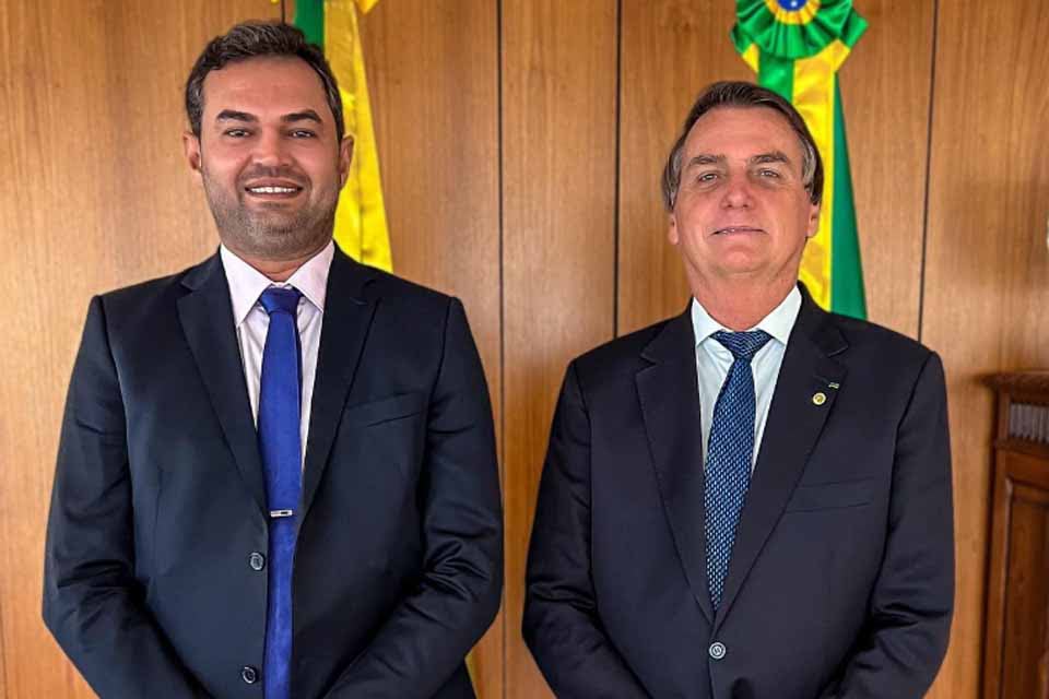 Instituto que mostra Marcos Rogério e Bruno Scheid na liderança apontou empate técnico em 2022 e Léo Moraes na dianteira antes da vitória em 2024