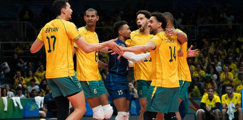 SUL AMERICANO DE VÔLEI - Adriano se emociona com título do Sul-Americano e desabafa sobre casos de homofobia
