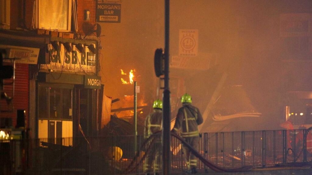 Ao menos 4 hospitalizados após explosão na Inglaterra