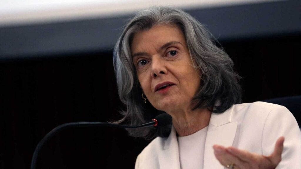Cármen Lúcia mantém cassação de Cristiane Brasil