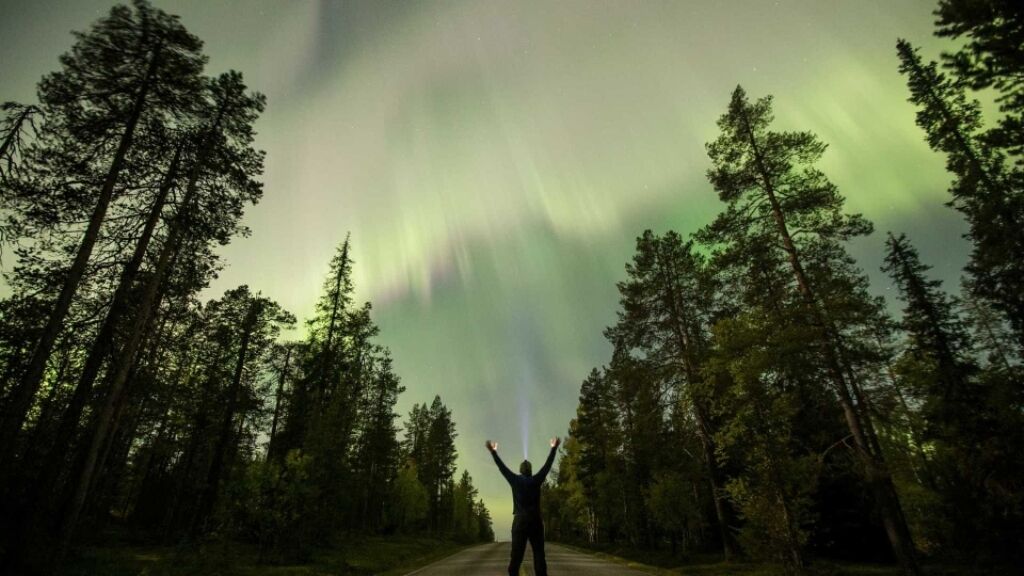 'Chuva de elétrons' que dá origem à aurora é observada pela 1ª vez