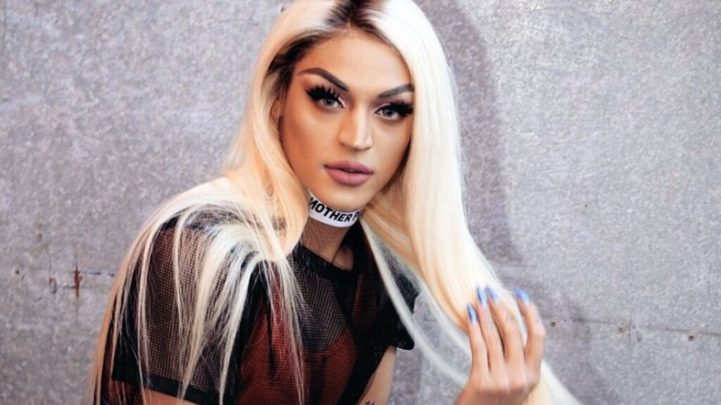 Feliciano “denuncia ascensão” de Pabllo Vittar: “Foi colocado acima de nós que nascemos com sexo definido”. Vídeo