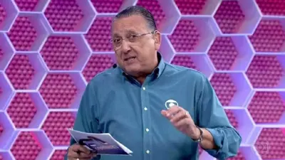 Galvão Bueno 'perde' gol do PSG e vira piada na internet