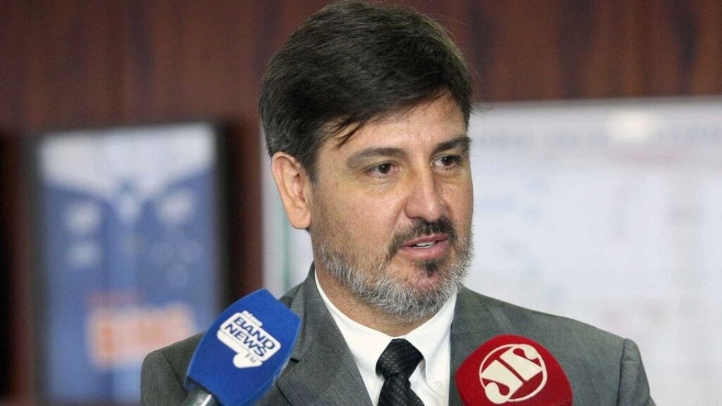 Segovia faz mea culpa sobre críticas ao inquérito que investiga Temer