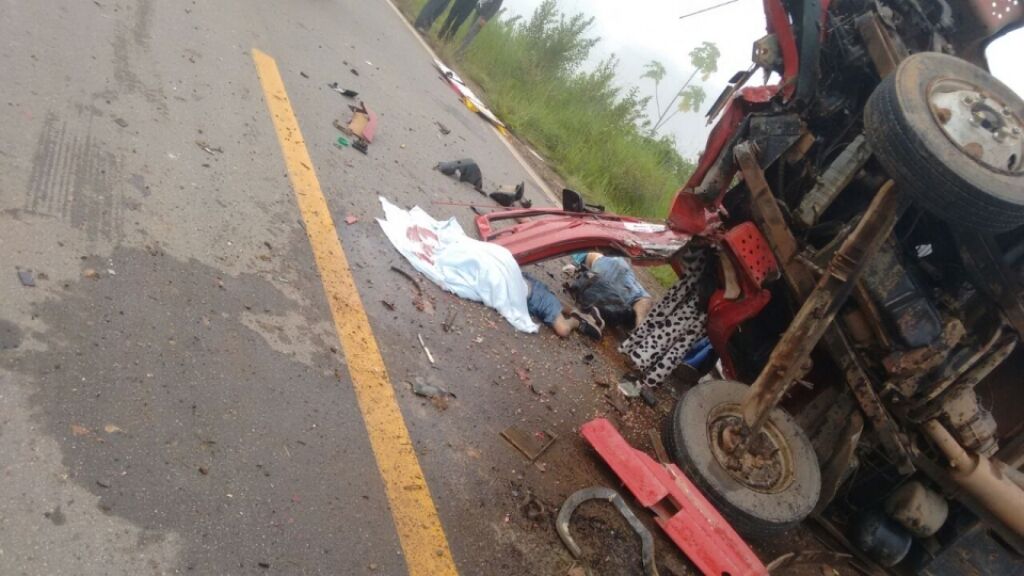 Acidente com 2 vitimas fatais na estrada Sena, sentido capital