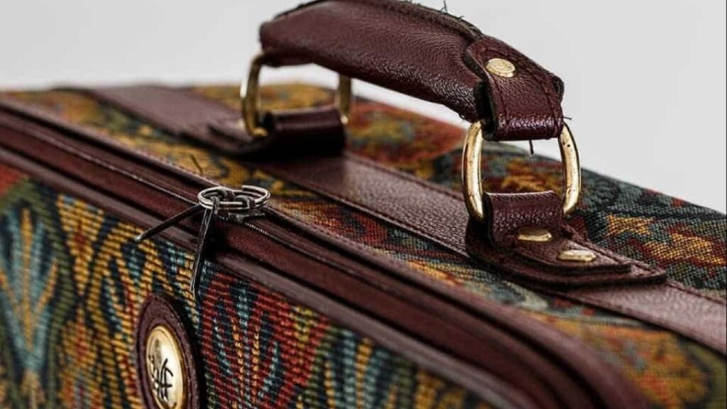 Bolsa com 52 mãos humanas é encontrada na Rússia