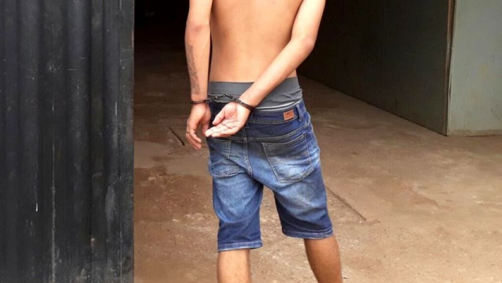 Foragido por assalto é preso com moto roubada no Orgulho do Madeira