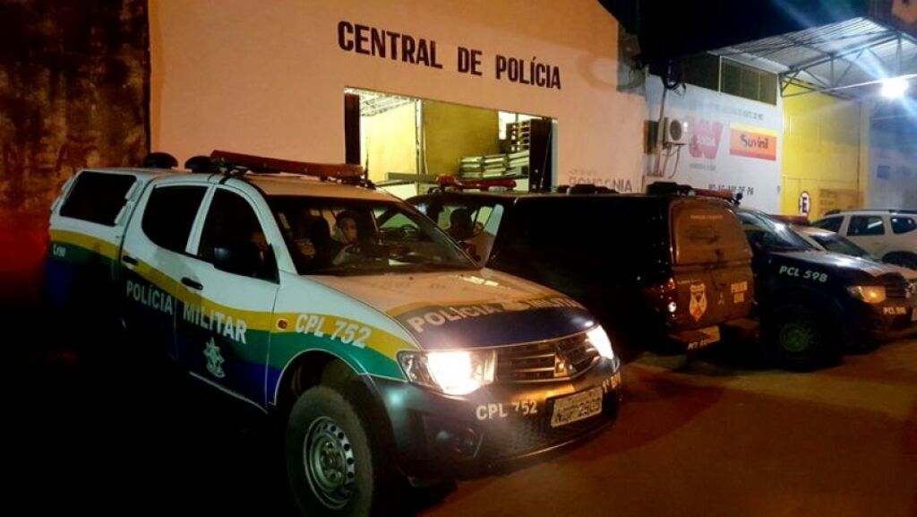 Homem bateu e tentou estrangular mulher em vila de apartamentos, foi preso