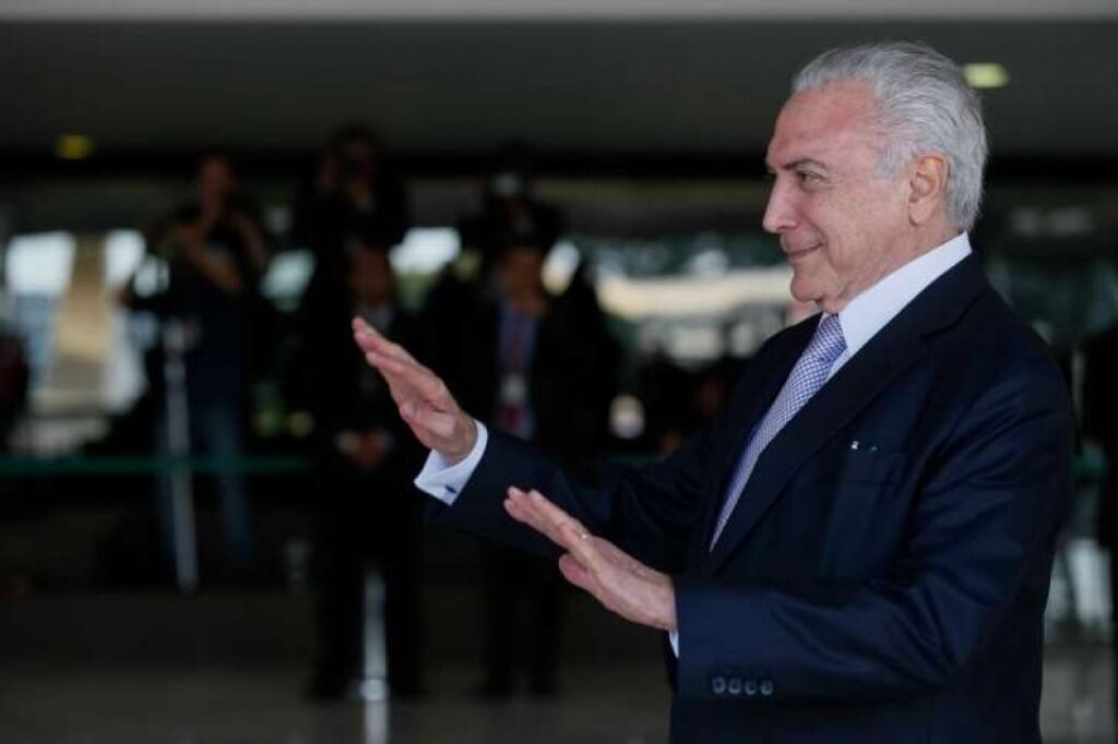 Inquérito arquivado que envolve Temer cita supostas 'caixinhas'