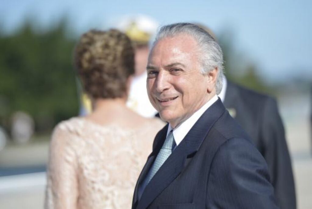Michel Temer pretende reajustar Bolsa Família