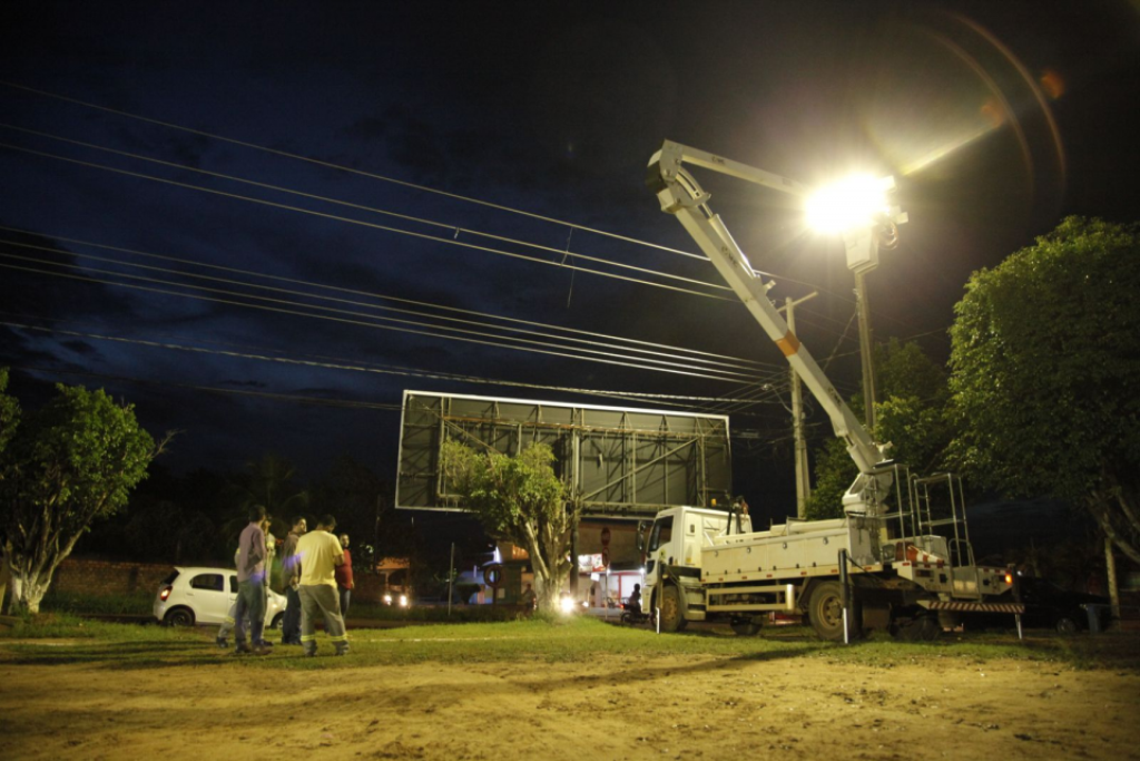 Prefeitura refaz todo sistema elétrico do Campo do 13 e imediações