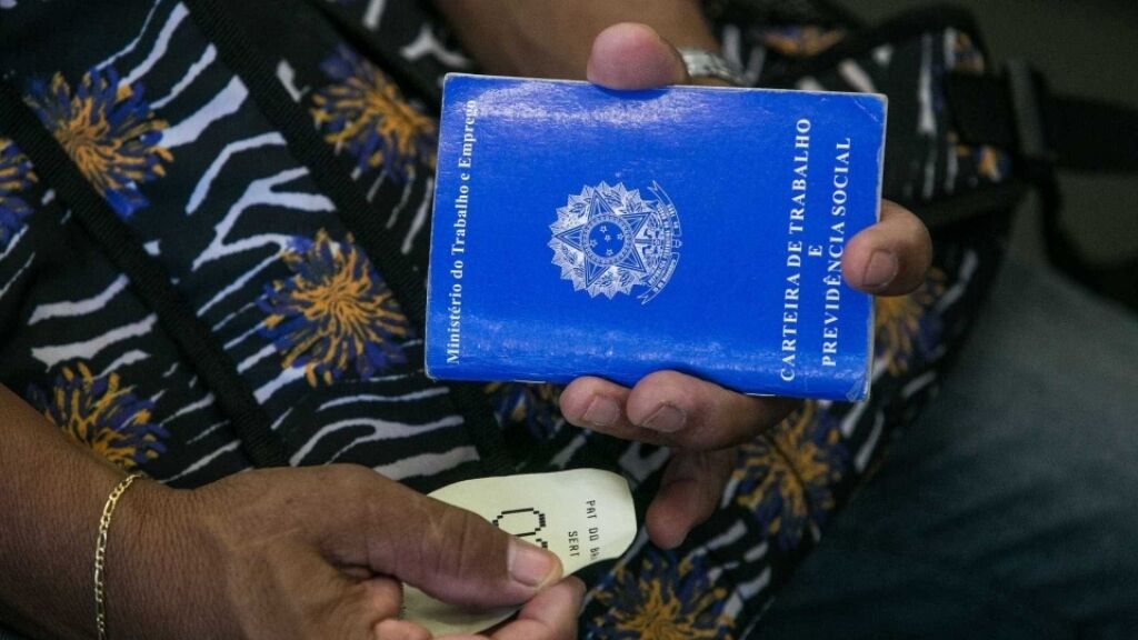 Senado: projeto de lei pune discriminação salarial por sexo ou etnia