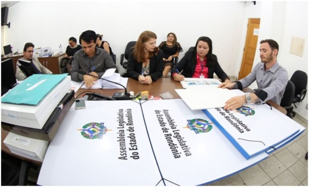 Licitação de publicidade em tempo real pela Internet