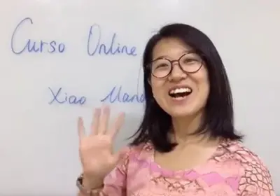 Aprenda mandarim de graça: professora chinesa ensina online