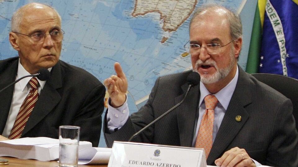 Azeredo pode ser o 1º acusado do mensalão tucano a ser preso