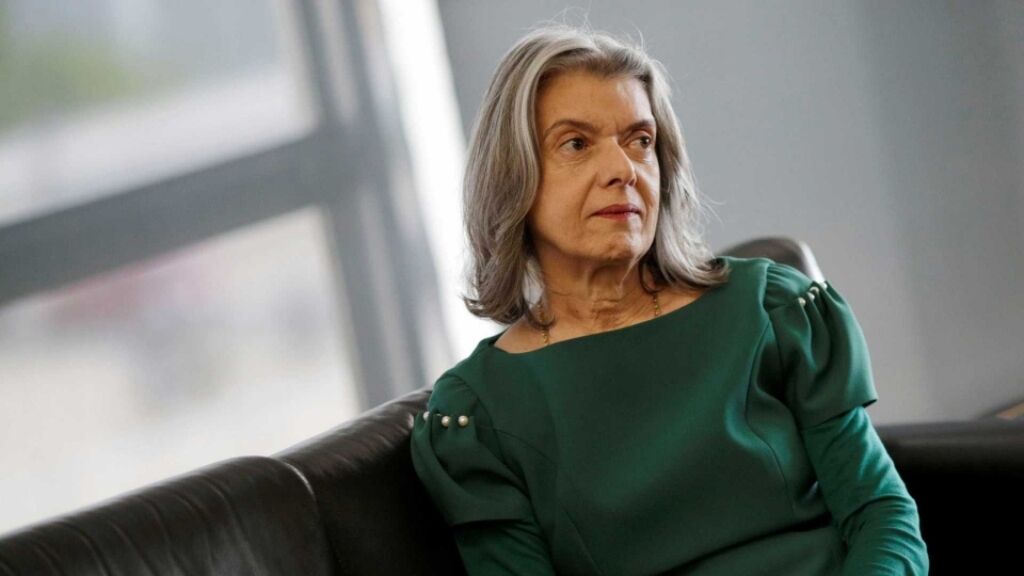 CARMEM LUCIA: A presidente do Brasil