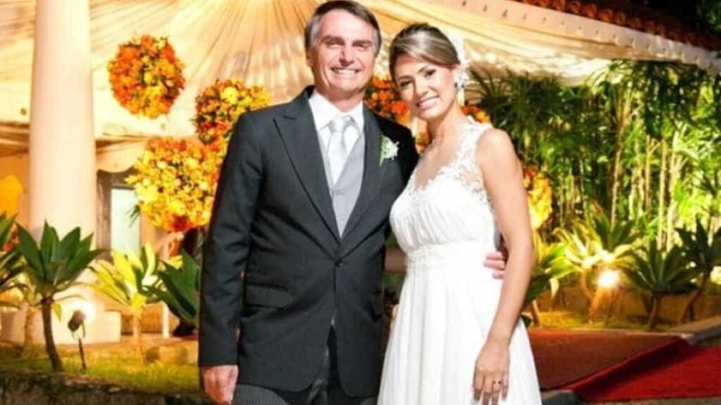 Conheça o estilo de Michelle de Paula, esposa de Jair Bolsonaro