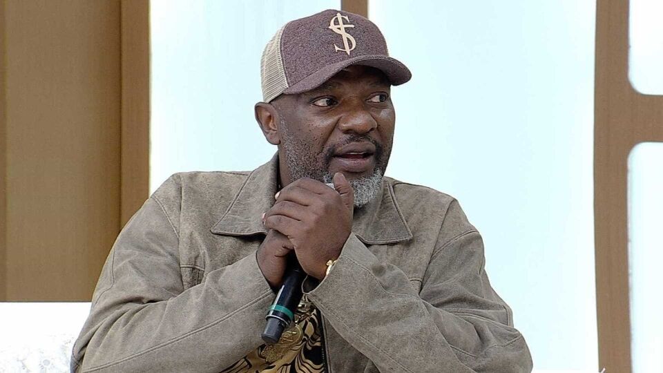 'Deus vai vir com a cura', diz Mr. Catra sobre câncer