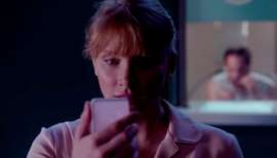 Ignorar um homem pelo whatsapp funciona?