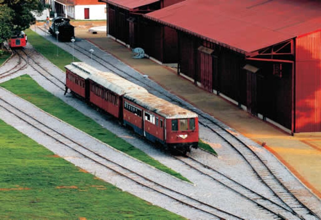 Mesmo com cerco do MPE/MPF, ambulantes e ladrões disputam espaço no Complexo Ferroviário da Madeira Mamoré