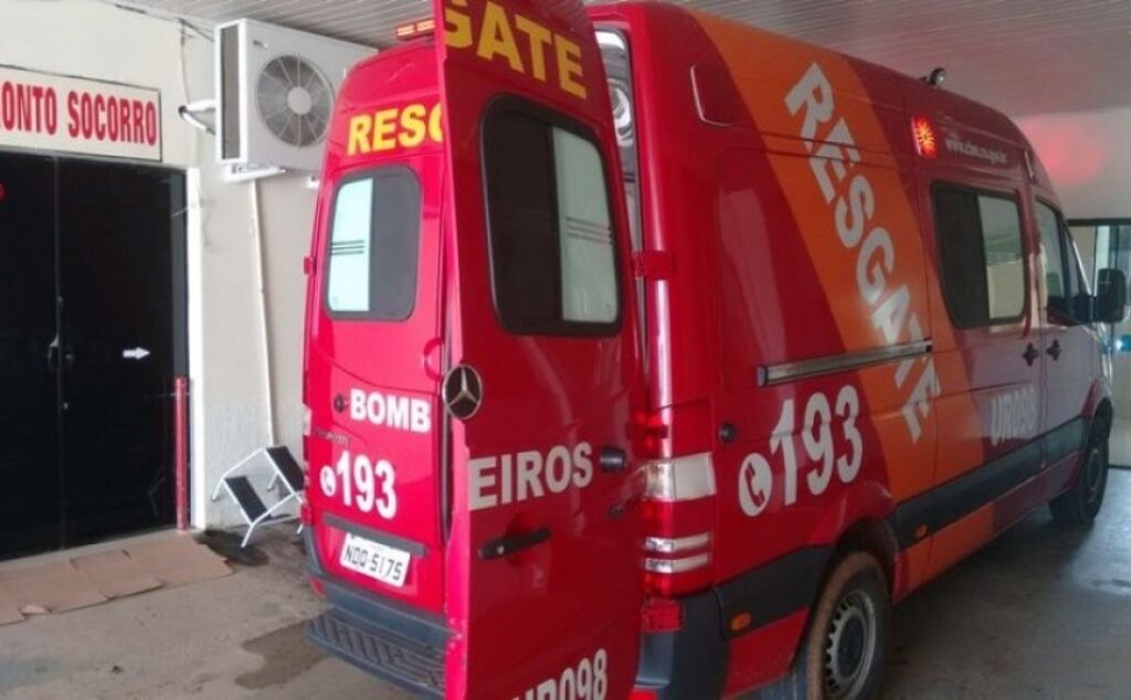 Mulher sofre tentativa de homicídio ao ser baleada com seis tiros