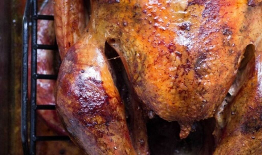 Saiba quais alimentos não devem ser reaquecidos no micro-ondas