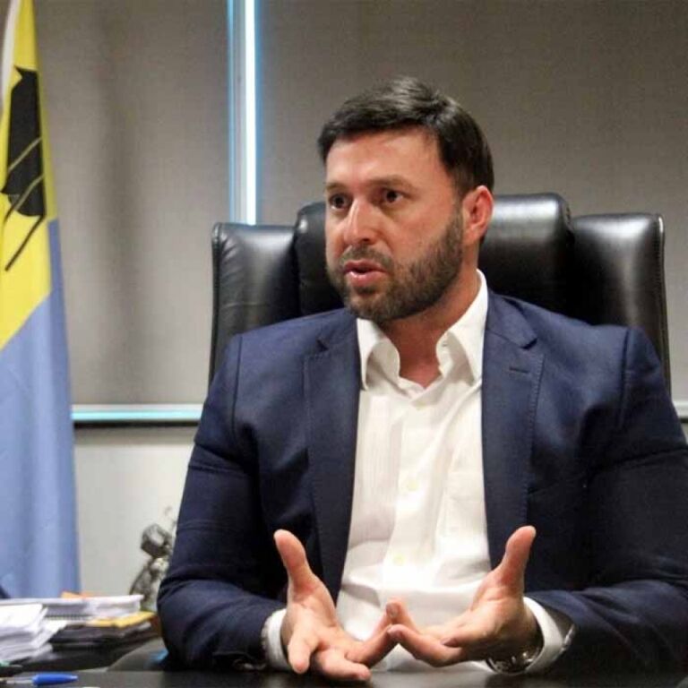 Secretário de Educação Valdo Alves pede exoneração e não deve fazer parte da administração Daniel Pereira