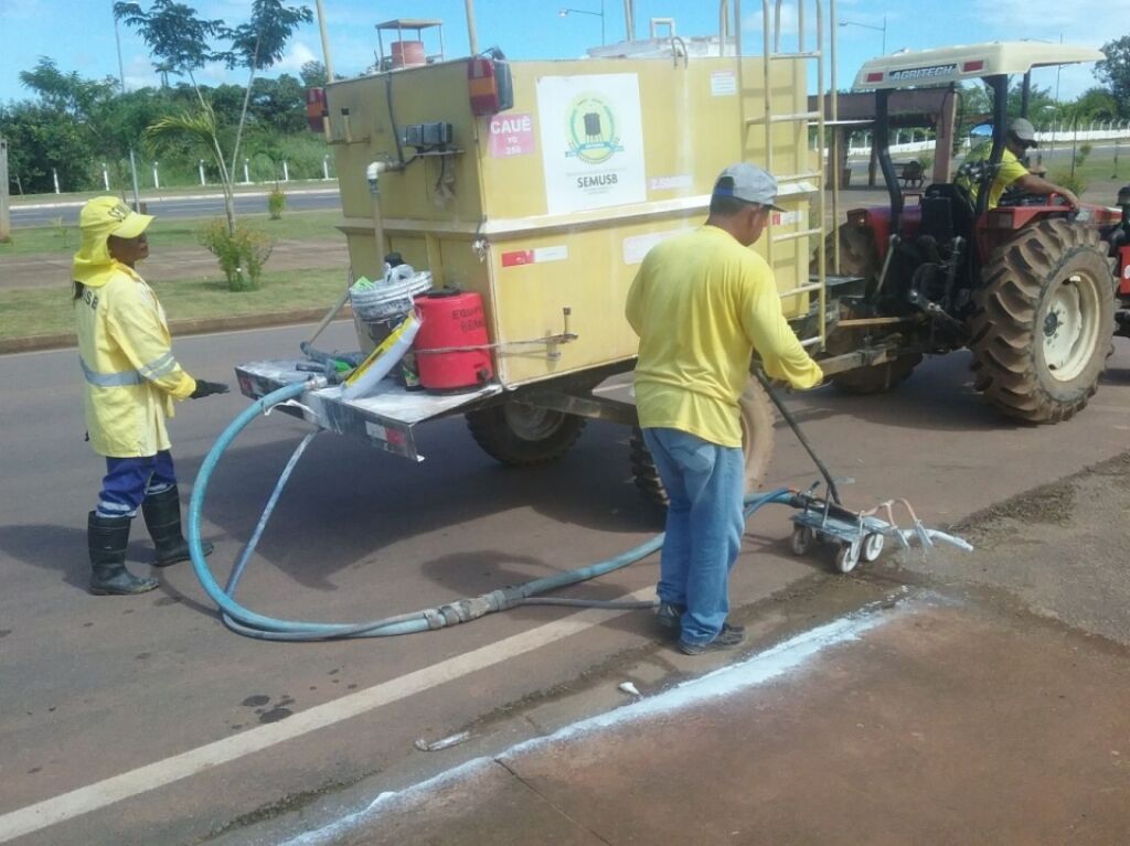 Prefeitura realiza mutirões de limpeza, drenagem e pintura em várias regiões de Porto Velho