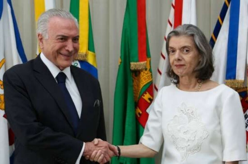 Temer fará viagem de dez dias para a Ásia e Cármen Lúcia deve assumir de novo a Presidência