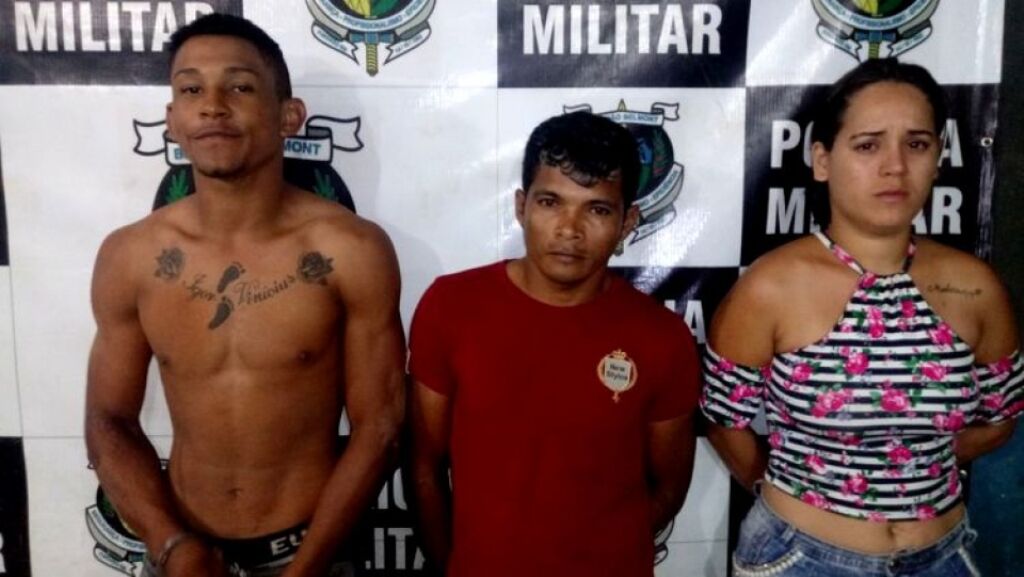 Trio suspeito de assaltos é preso com revólver