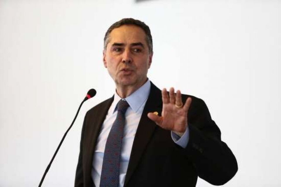 Vivemos um momento de refundação do País, diz Barroso