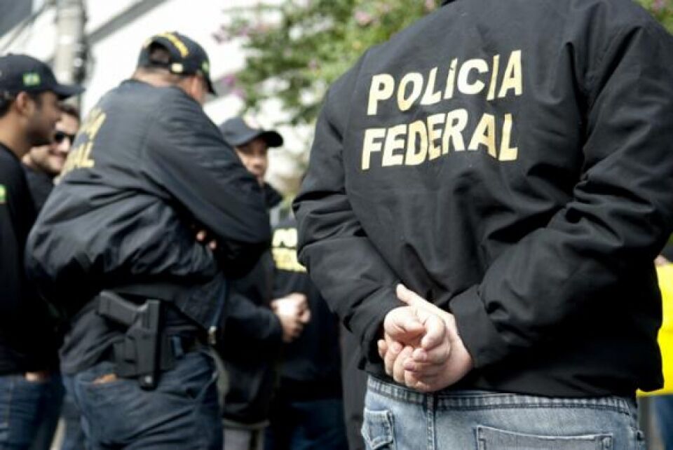 Polícia Federal faz operação contra crimes praticados pela internet