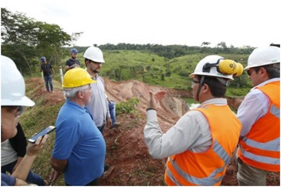 Comissão da ALE foi a Nova Brasilândia apurar possibilidade de irregularidades da mineradora