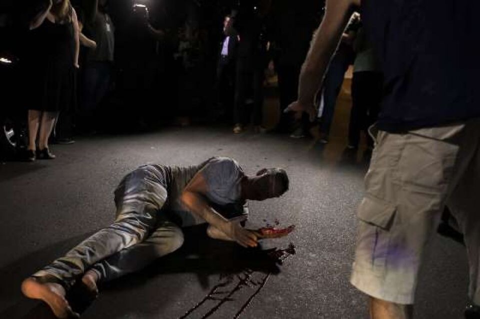 Juíza manda prender acusados de agredir homem em frente ao Instituto Lula