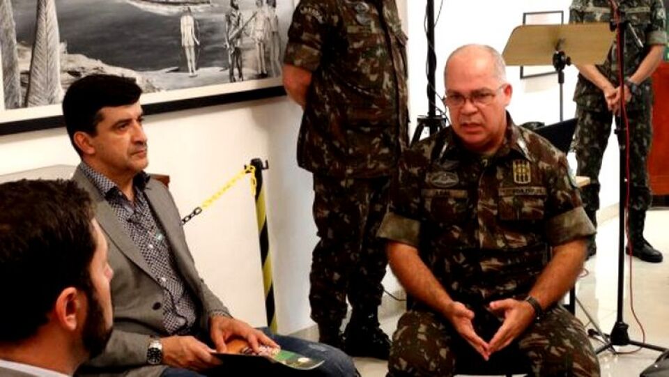 Exército apreende 1.200 caminhões com madeira em RO