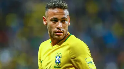 Preparador da seleção diz que Neymar atingirá ápice físico na Copa