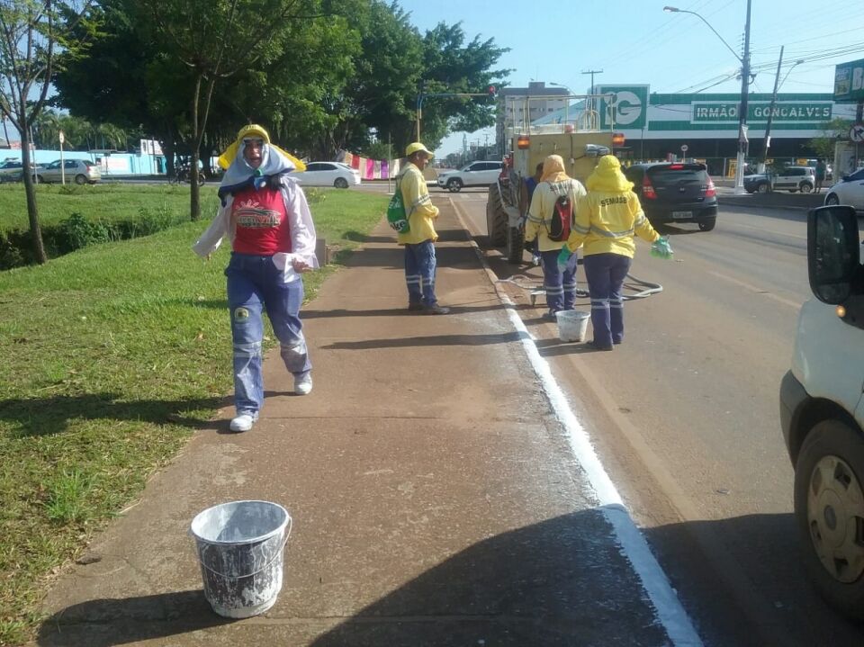Semusb promove mutirão de limpeza e pintura em praças, rua e avenidas da capital