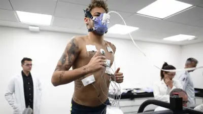 Veja imagens  do segundo dia para a copa