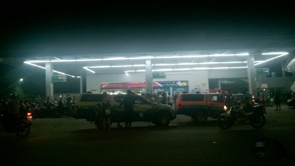 Tumulto nos postos de gasolina na capital