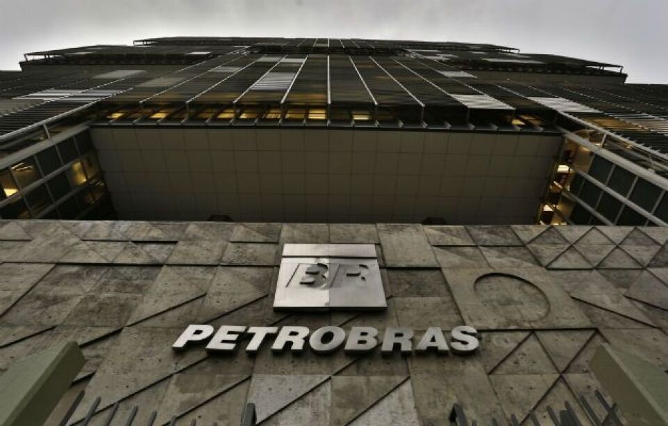 Associação de Engenheiros da Petrobras critica política de preços da estatal