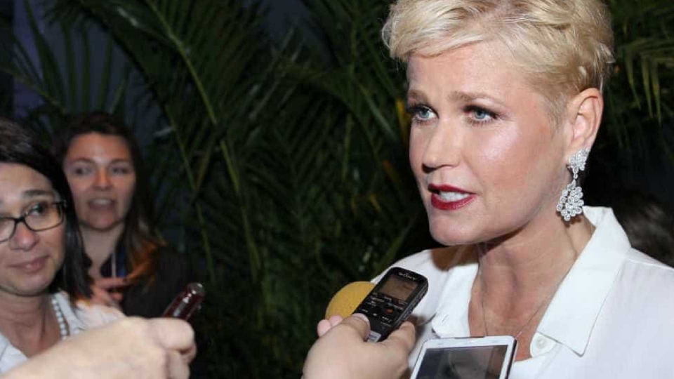 Xuxa terá que mostrar documentos a ex-sócio que pede R$ 1 mi na Justiça