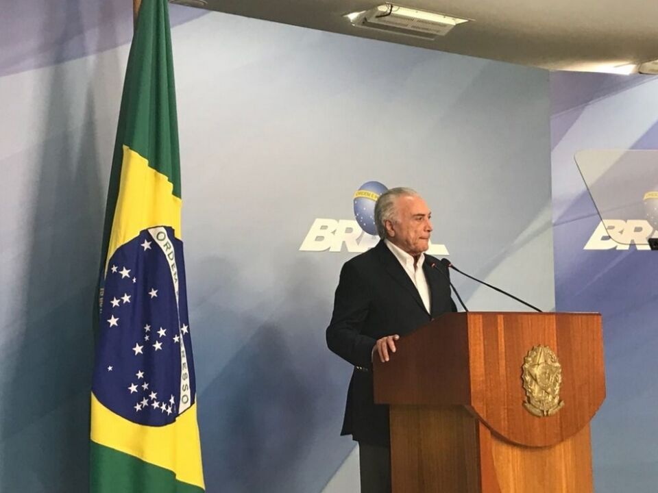 Temer anuncia redução de R$ 0,46 no litro do diesel por 60 dias
