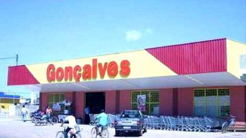 Homem é preso furtando carne nobre em supermercado