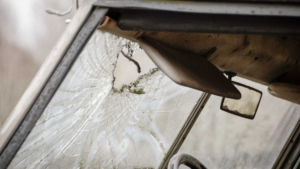 Caminhoneiro é morto com pedrada na cabeça em manifestação em RO