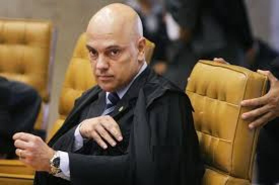 Ministro do STF determina multa de R$ 141 milhões a transportadoras