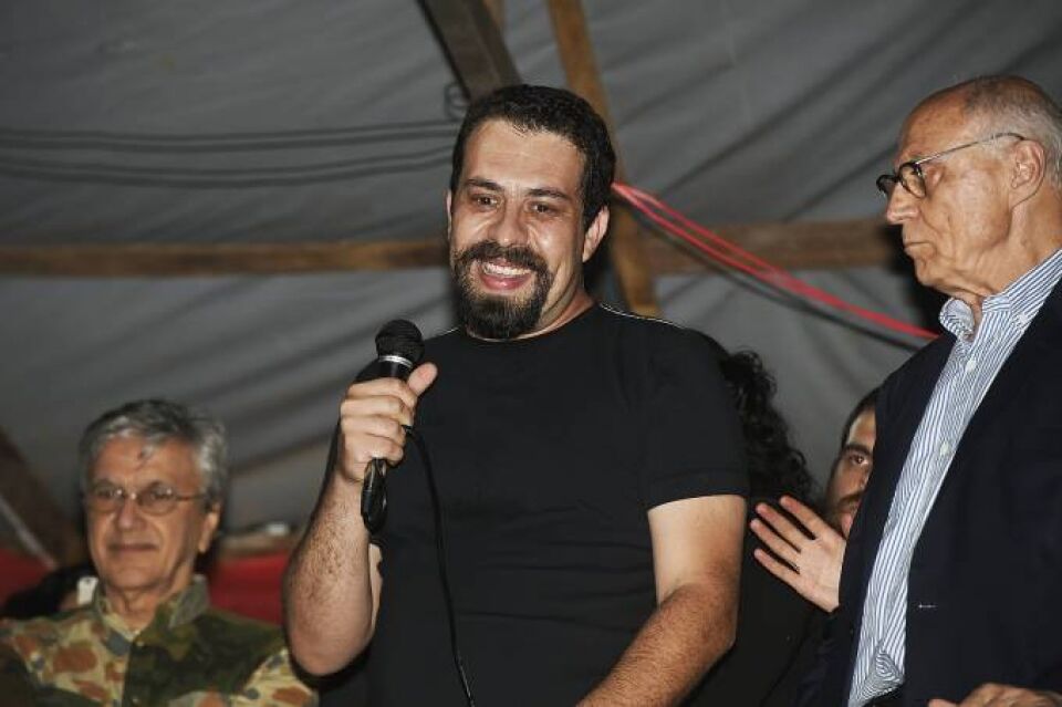 Boulos finge que só chefia invasão de prédio de luxo