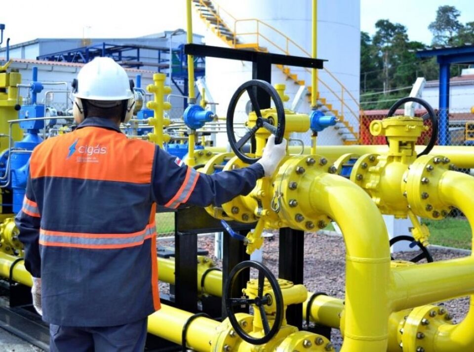 Empresa de gás do Amazonas deve melar acordo da Eletrobras com a Petrobras